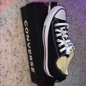 Brand new never worn converse! Great condition!
